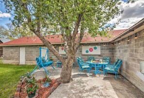 Private Patio | Outdoor Dining | Bench Swing