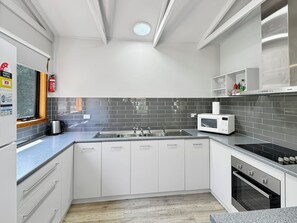 Newly renovated kitchen: Spacious and modern for delightful culinary experiences.