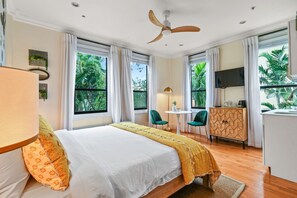 PalmBeachHotel#2054(1)