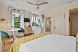 PalmBeachHotel#2054(5)