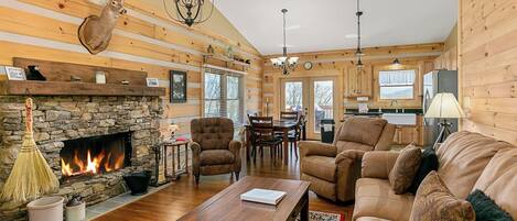 This living area screams coziness and oozes with rustic-chic charm!