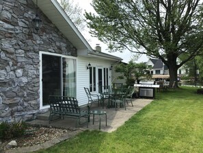 House with grill and patio 