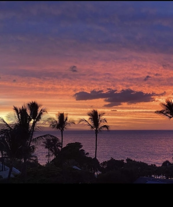 Amazing sunset from the lanai