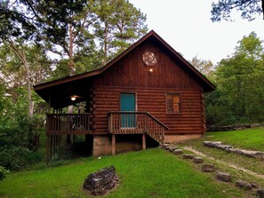 Whispering Pines Cabin