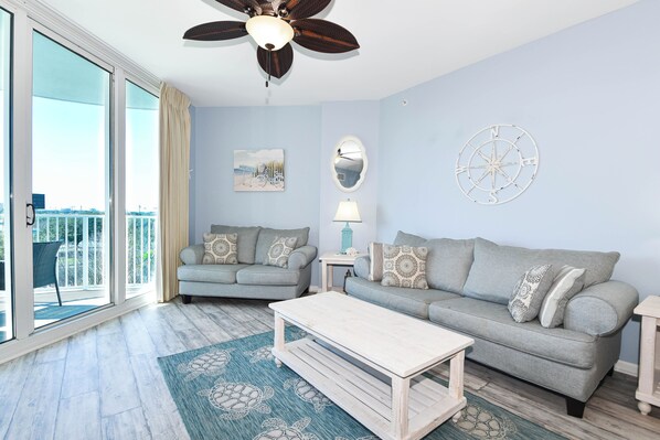 The Palms of Destin 2512 - Living Area