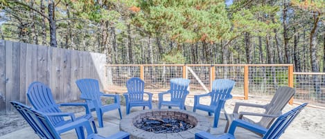 Outdoor seating with luscious tree view