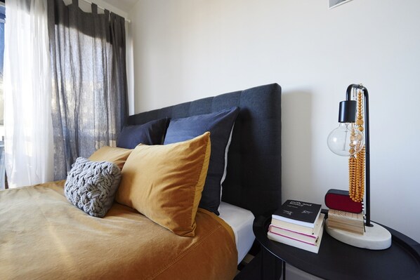 Queen bed with quality linen