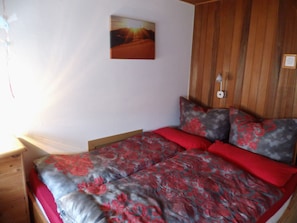 kleines Schlafzimmer, Bettgröße 140x200