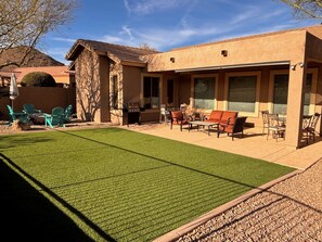 Relax and enjoy a beautiful serene environment!