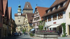 Landhotel Rangau Gasthof & Brennerei (Markt Erlbach)-Rothenburg ob der Tauber