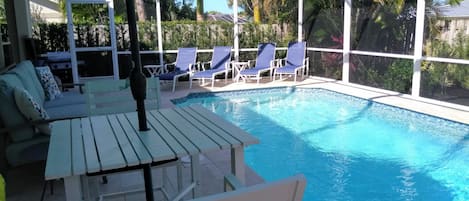 Plenty of comfortable seating on the pool deck