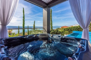 Bubbelpool utomhus