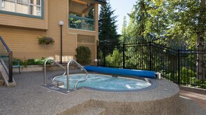 Snowbird communal hot tub