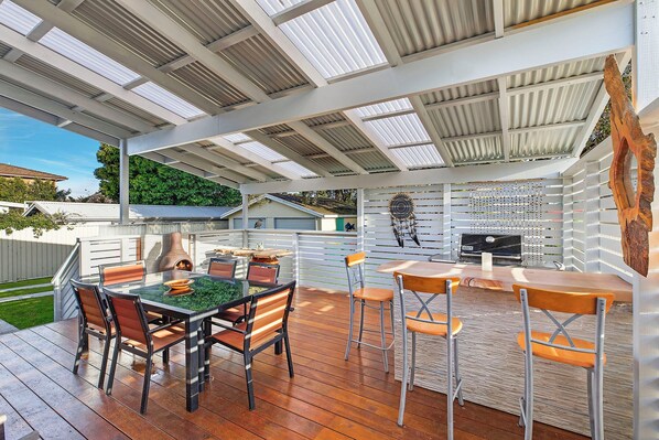 Outdoor dining