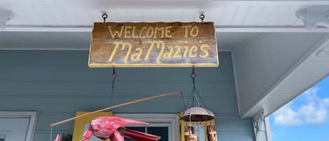 Welcome to MaMazie's