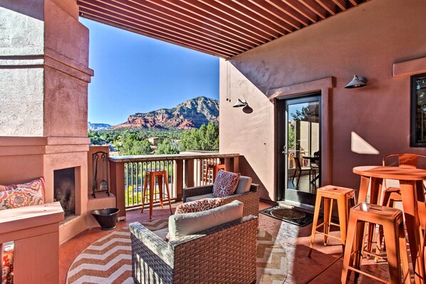 Sedona Vacation Rental | 3BR | 2BA | 1,893 Sq Ft | Stairs Required