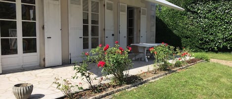 Façade SUD avec terrasse côté parc