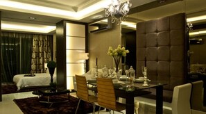Damas Suites' Spacious 1 Bedroom Deluxe