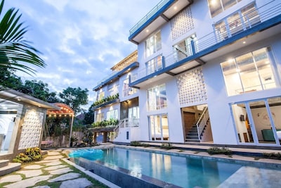 Modern, Deluxe Room with pool view #1