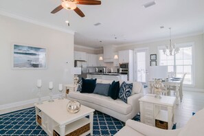 Family room Lots of Seating Smart TV