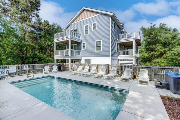 Private Pool Area