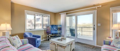 Living Room with Deck Access