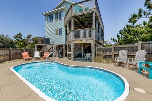 Private Pool Area
