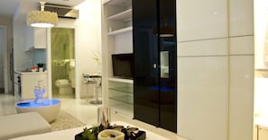 Damas Suites' Studio Deluxe Apartment