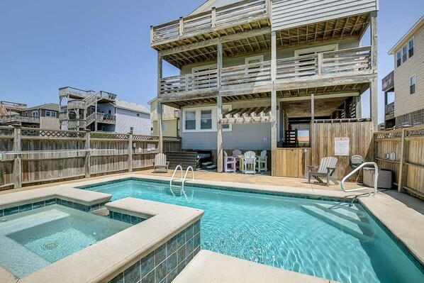 Private Pool Area