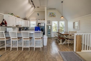 Overview of Top-Level Dining Area