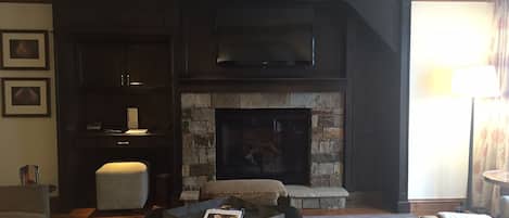 Living room area with fireplace
