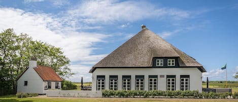 Extérieur maison de vacances [été]