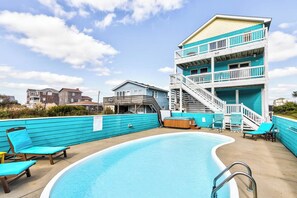 Rear Exterior of Livin The Dream