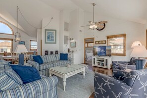 Top-Level Great Room with Deck Access