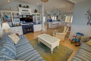 Top-Level Great Room with Sleeper Sofa