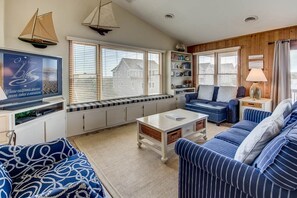 Top-Level Great Room with Deck Access