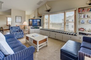 Top-Level Great Room with Deck Access