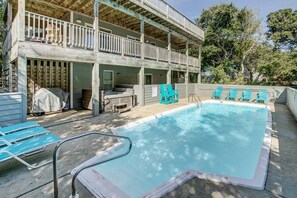 Private Pool Area