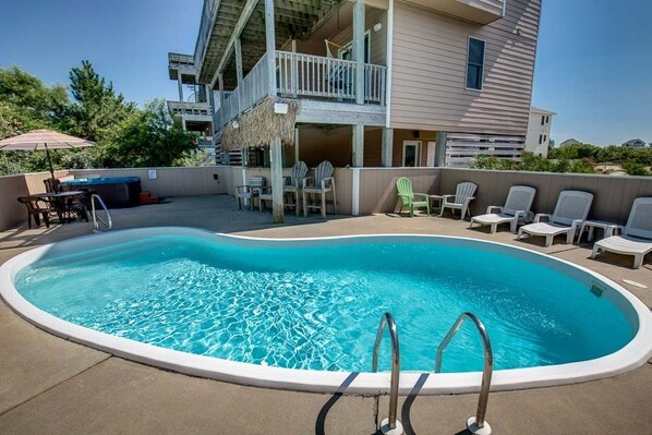 Private Pool Area