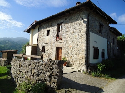 Herrliche Aussicht, authentisch und voll ausgestattet. Region Picos de Europa.