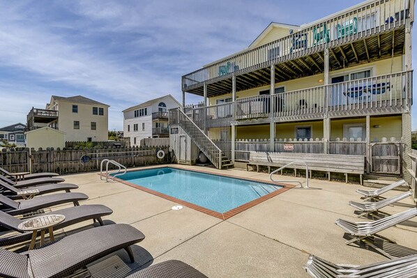 Private Pool Area