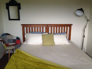 Master - King Bed