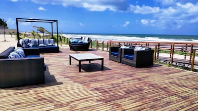 Beira-Mar. Flat Térreo. Novo. Cupe Beach Living  (2qt e 2wc) Porto de Galinhas. 