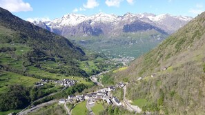 la vallée de Barèges où vous effectuerez vos plus belles randonnées.