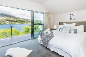 MASTER BEDROOM WITH BALCONY AND SPA BATH ENSUITE