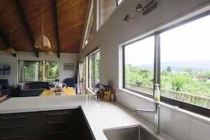 Kitchen/dinning