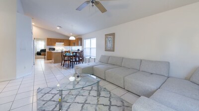 Family fun w/ Disney or events&parties near UCF (7min)