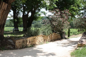 Enceinte de lâhĂ©bergement