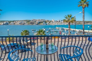 Spectacular Sea Views From Front Balcony.