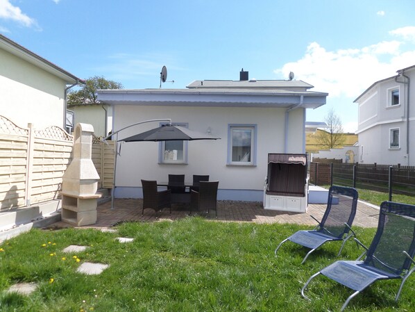 Das Ferienhaus mit Terrasse u. abgeschlossenem Garten